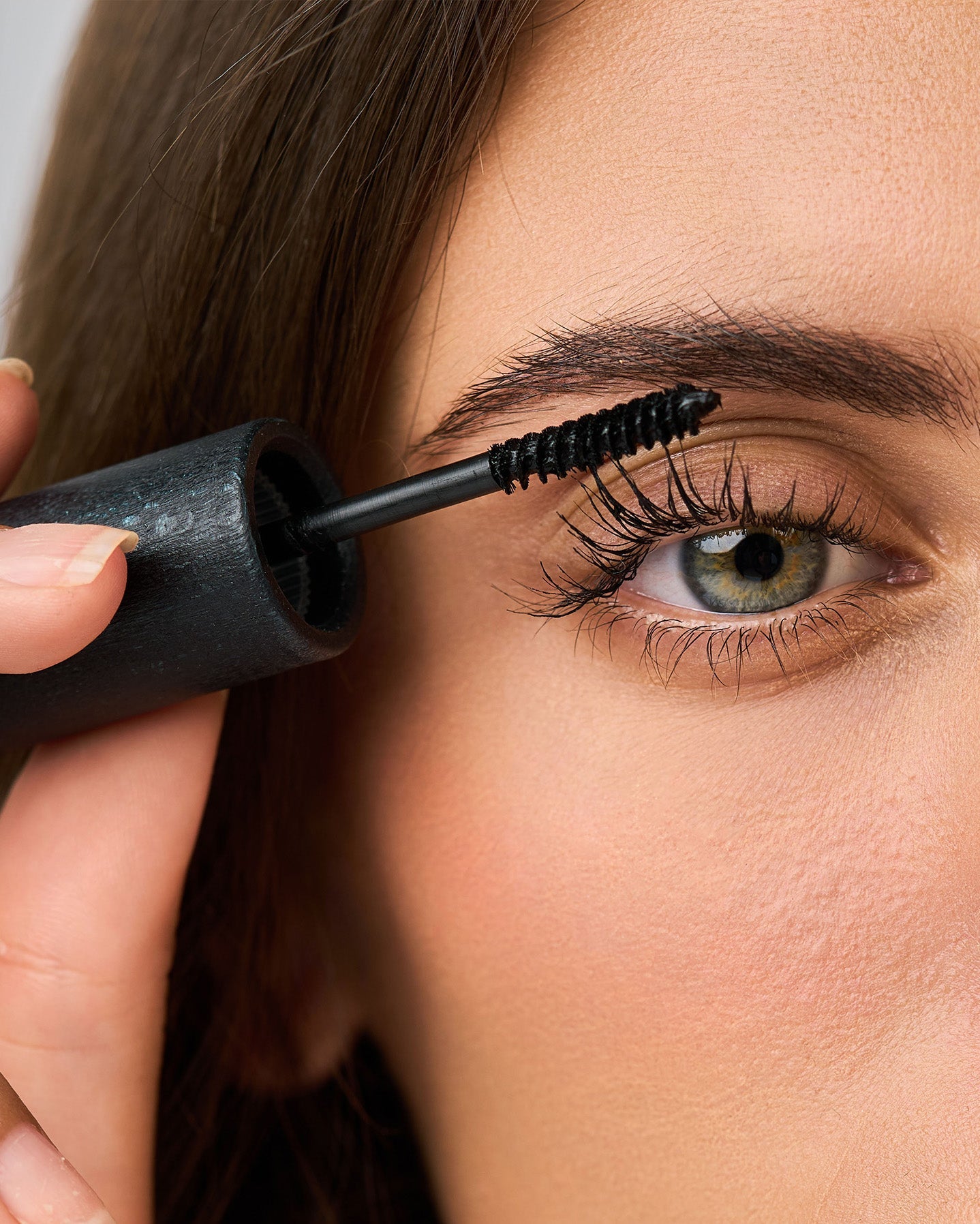 Duo Mascara Soin et Crayon Yeux : Regard Bleu Océan & Intense